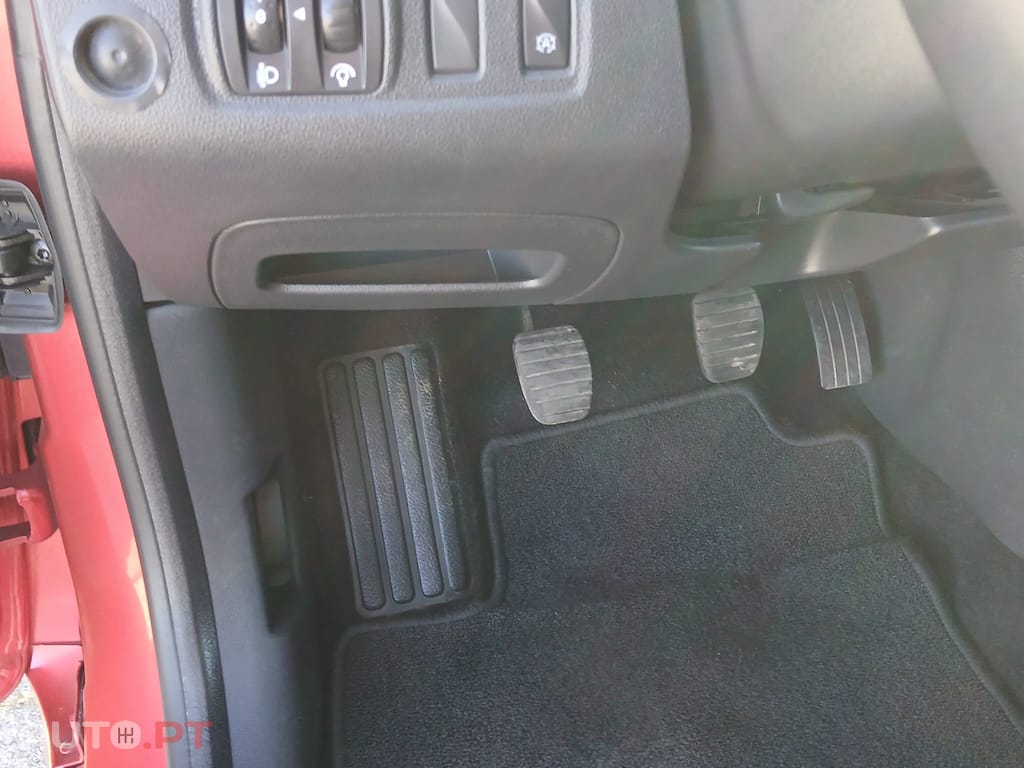 Renault Clio 0.9 TCe Limited Bi-Fuel