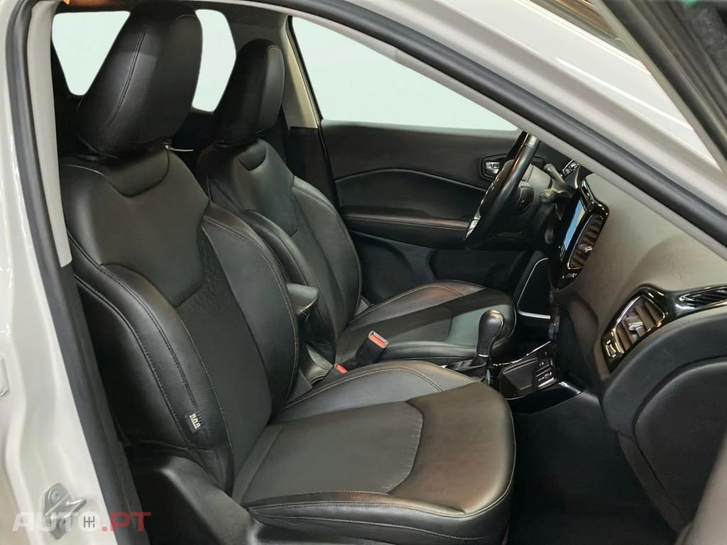 Jeep Compass 1.3 T Limited DCT