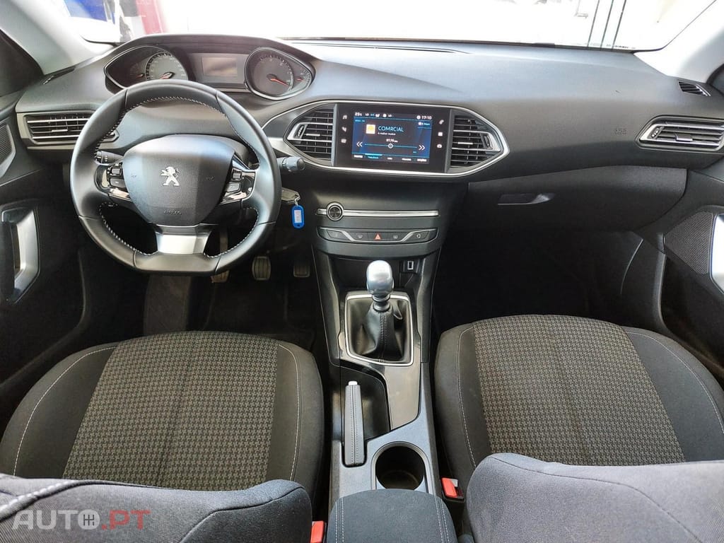 Peugeot 308 1.5 BlueHDi Business Line
