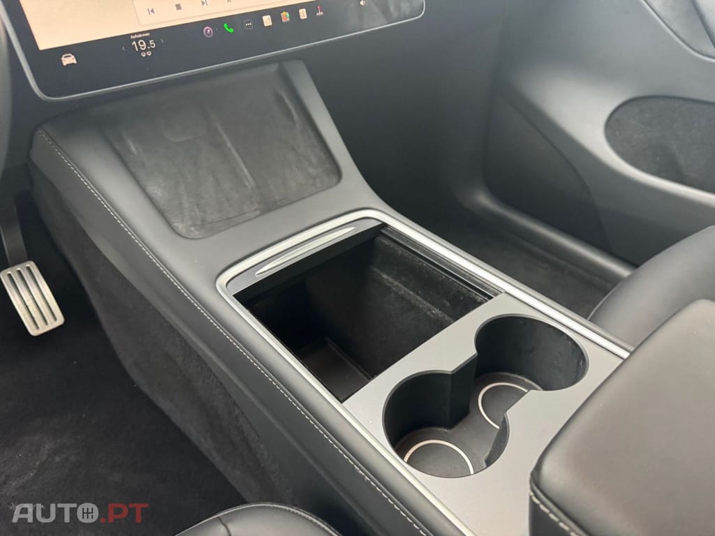 Tesla Model Y I.V.A DEDUTIVEL Performance 