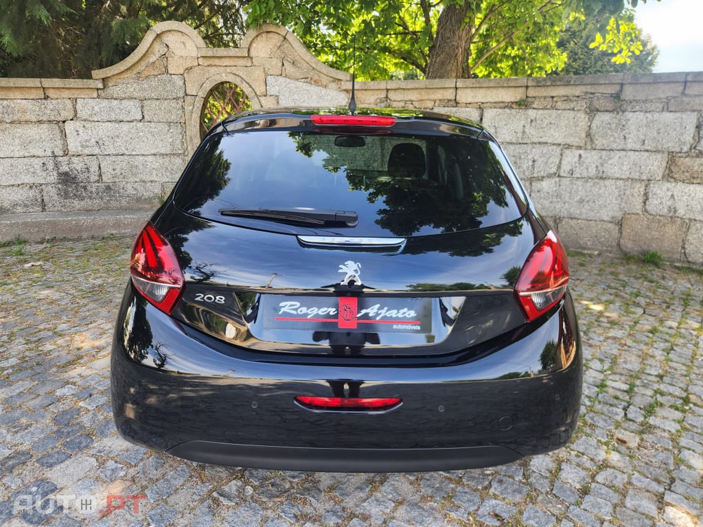 Peugeot 208 1.5 BlueHDi Signature