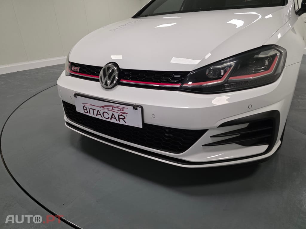Volkswagen Golf 2.0 TSI GTI DSG Performance