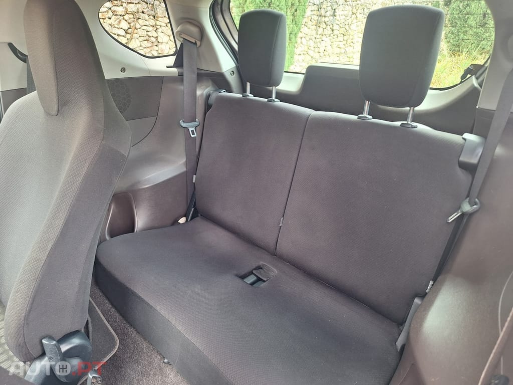 Toyota iQ 1.0 VVT-i 2