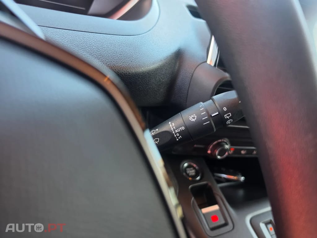 Peugeot E-Partner Outro