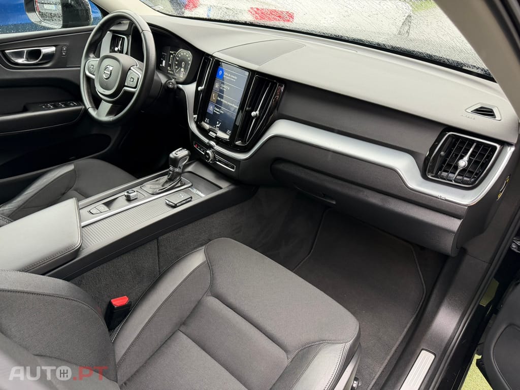 Volvo XC60 2.0 D4 Momentum Geartronic