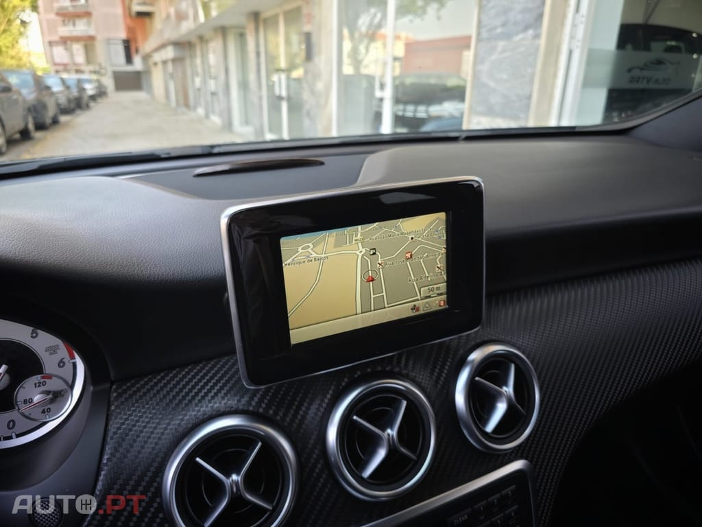 Mercedes-Benz A 220 CDI (BlueEFFICIENCY) 7G-DCT AMG Sport