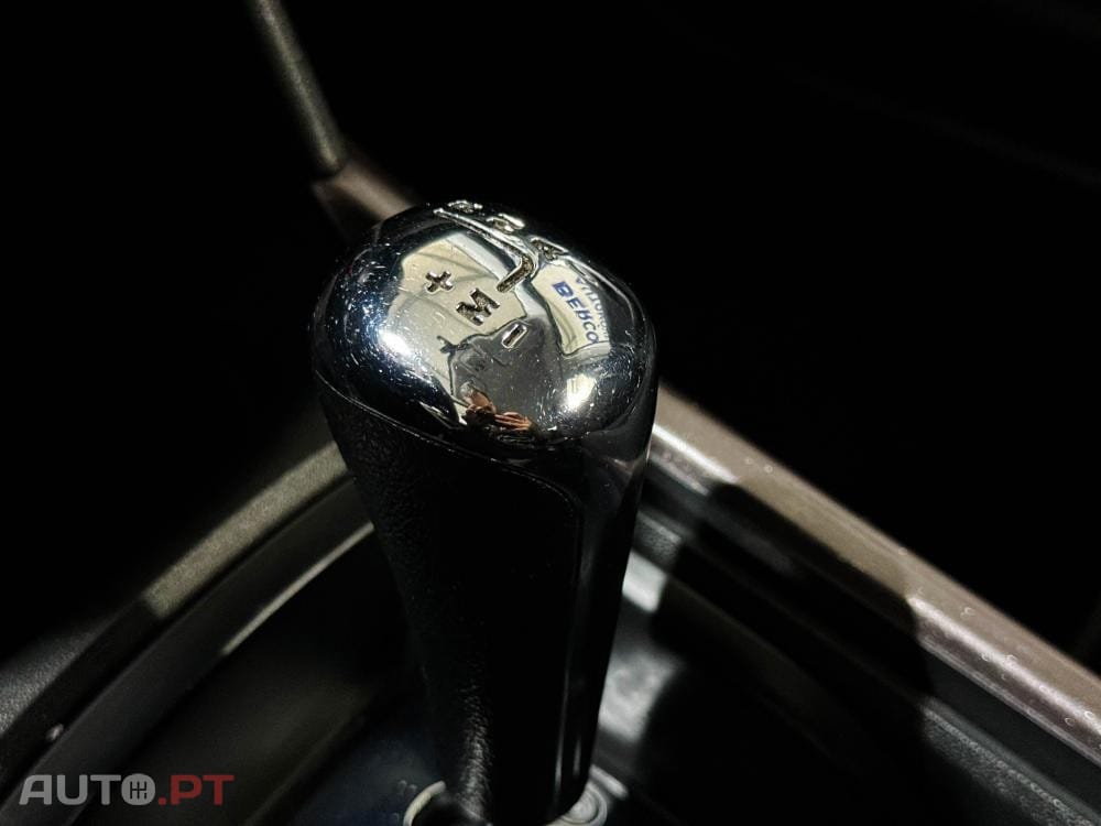 Peugeot 2008 1.6 e-HDi Allure 2-Tronic