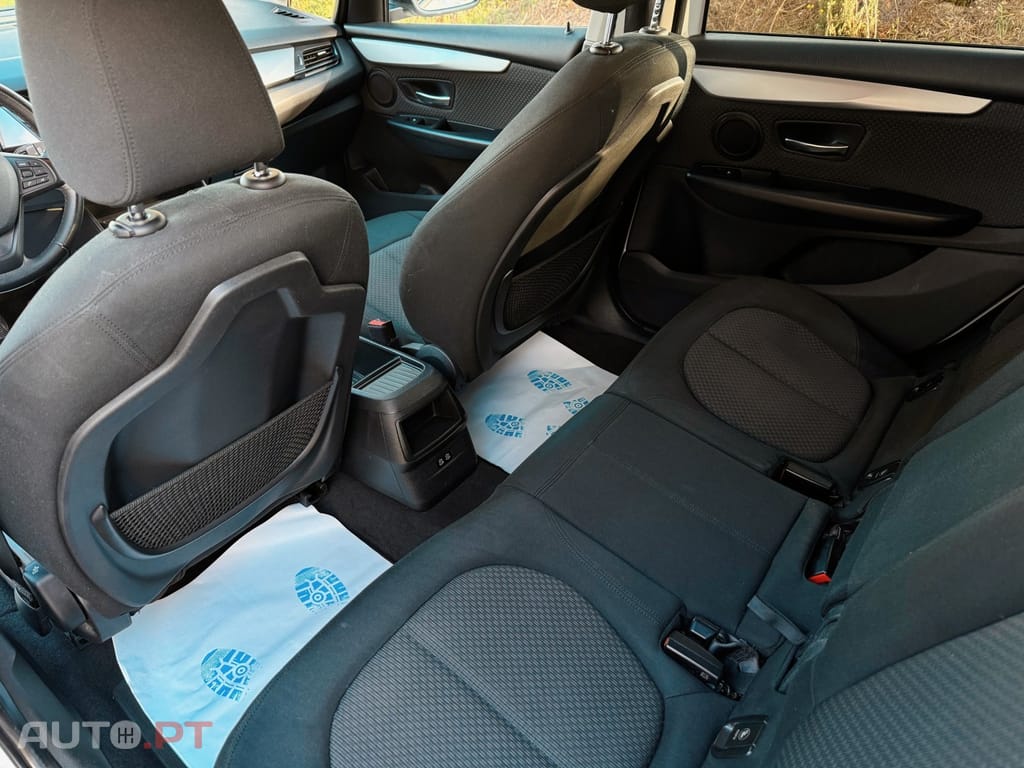 BMW 216 d 7L Advantage