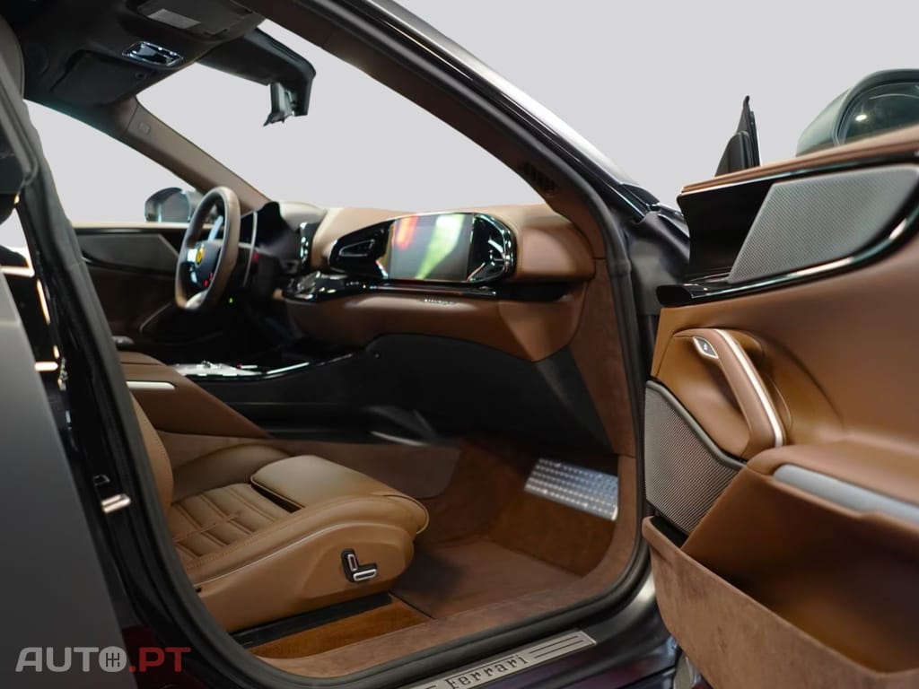 Ferrari Purosangue ND