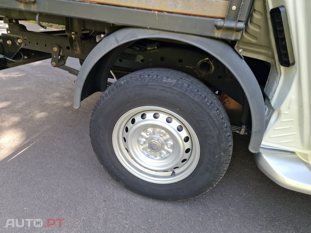 Mitsubishi L200 2.3 DI-D CD Invite 2WD