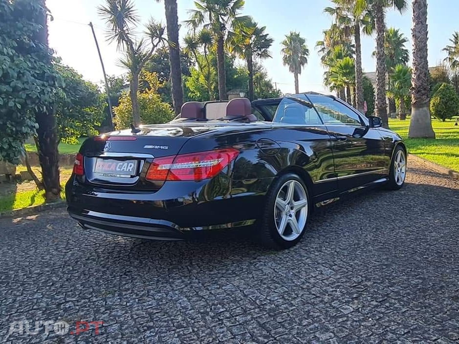 Mercedes-Benz E 220 Outro