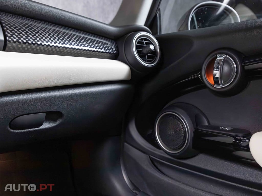 MINI Cooper Cooper S Auto