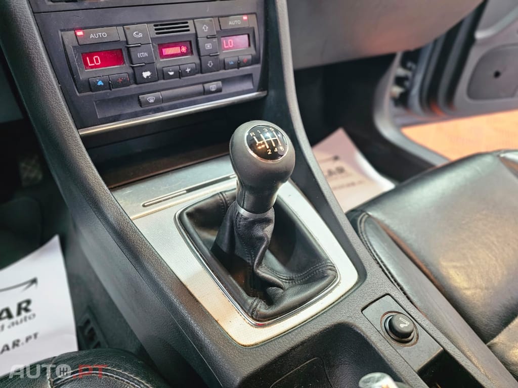 Audi A4 Avant 2.0 TDi S-line