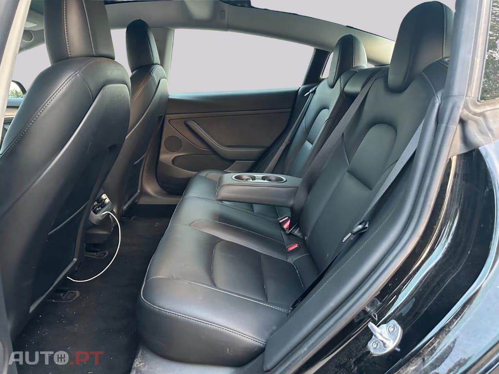 Tesla Model 3 RWD I.V.A DEDUTIVEL