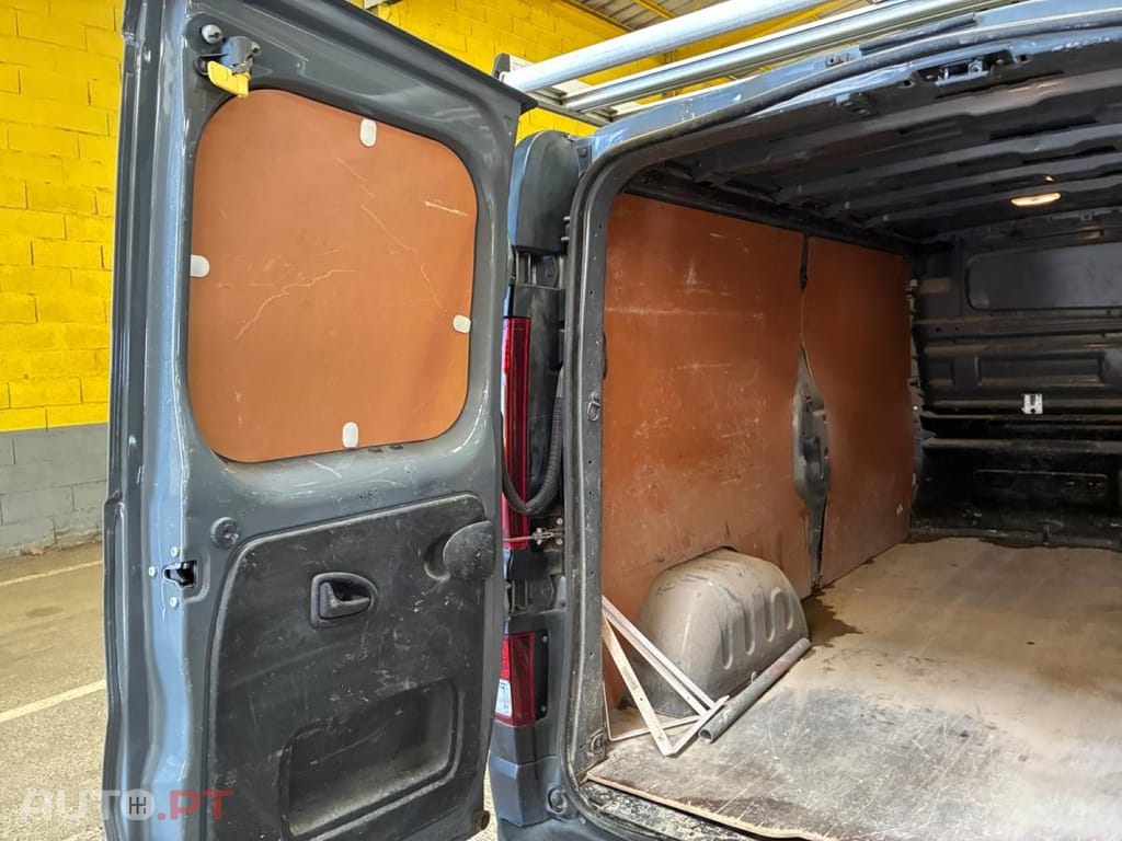 Renault Trafic 2.0 dCi L2H1 1.3T