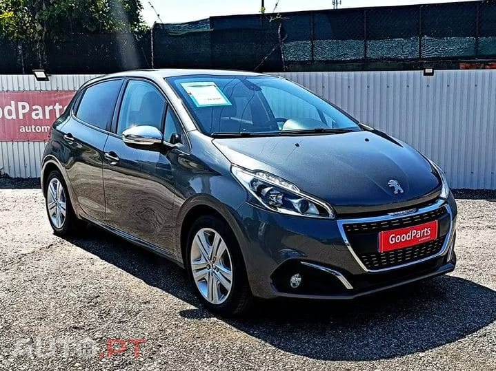 Peugeot 208 1.2 PureTech Signature
