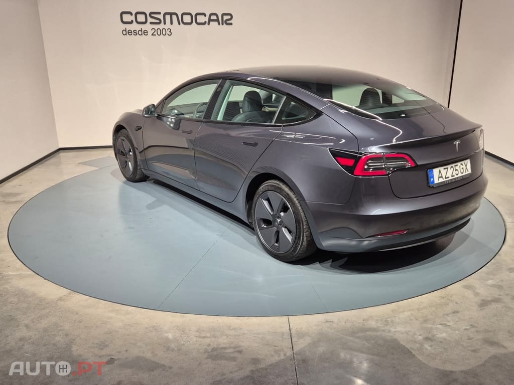 Tesla Model 3 BEV RWD — fotografia 11