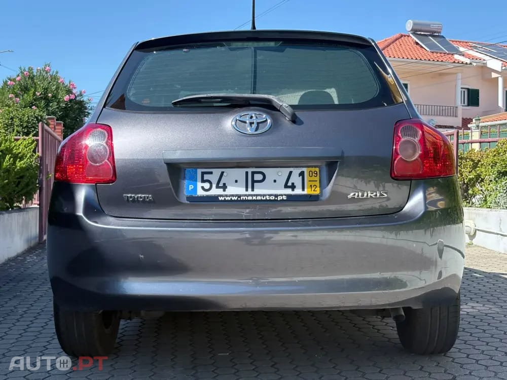 Toyota Auris 1.4 D-4D Sol