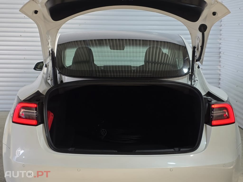 Tesla Model 3 Long Range AWD Dual Motor