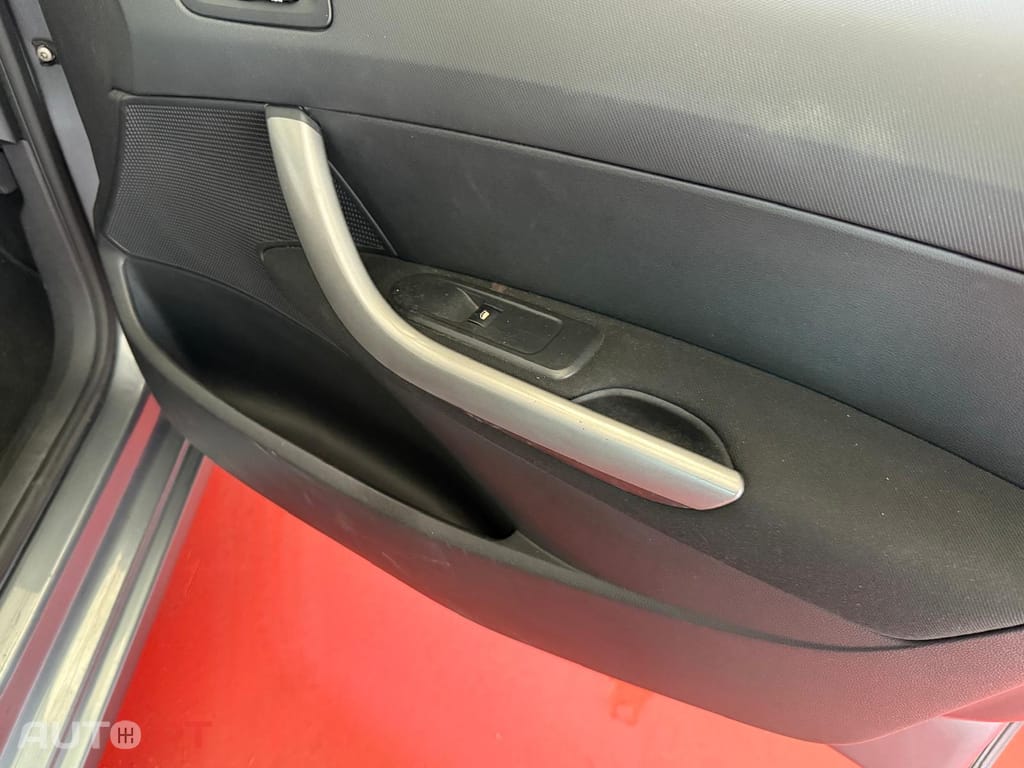 Peugeot 308 1.4 16V Executive