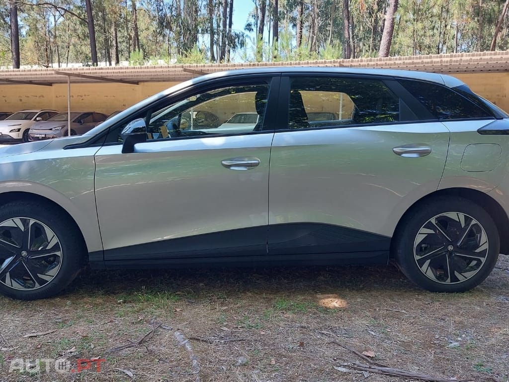 MG MG4 51 kWh Standard