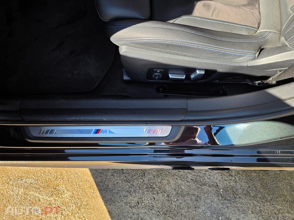 BMW 320 e Pack Desportivo M Auto