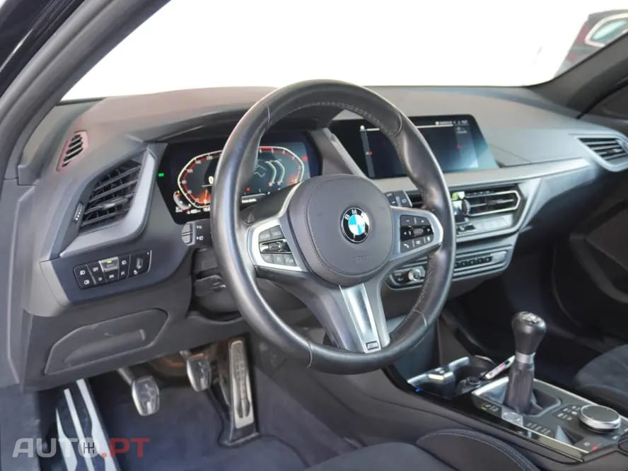 BMW 116 d Pack Desportivo M