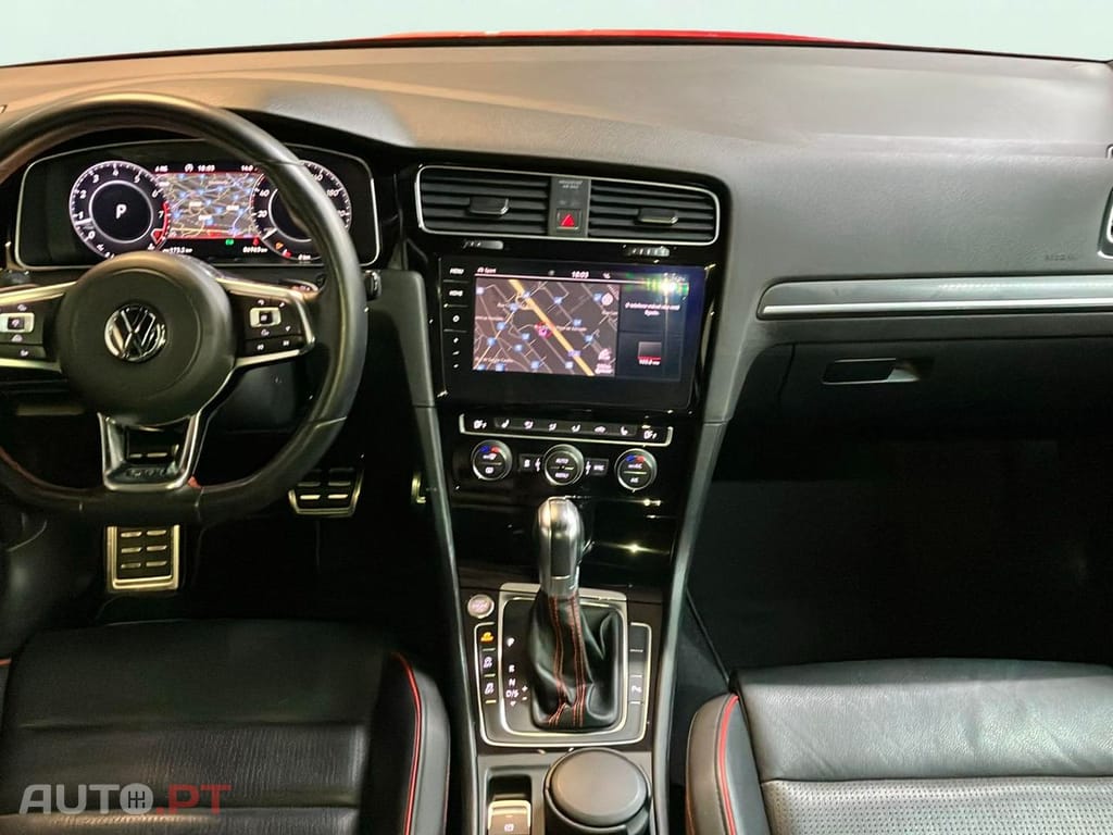 Volkswagen Golf 2.0 TSI GTI DSG Performance