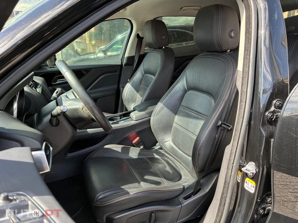 Jaguar F-Pace 2.0 i4D Pure
