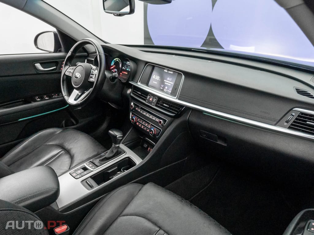 Kia Optima 2.0 CVVT PHEV