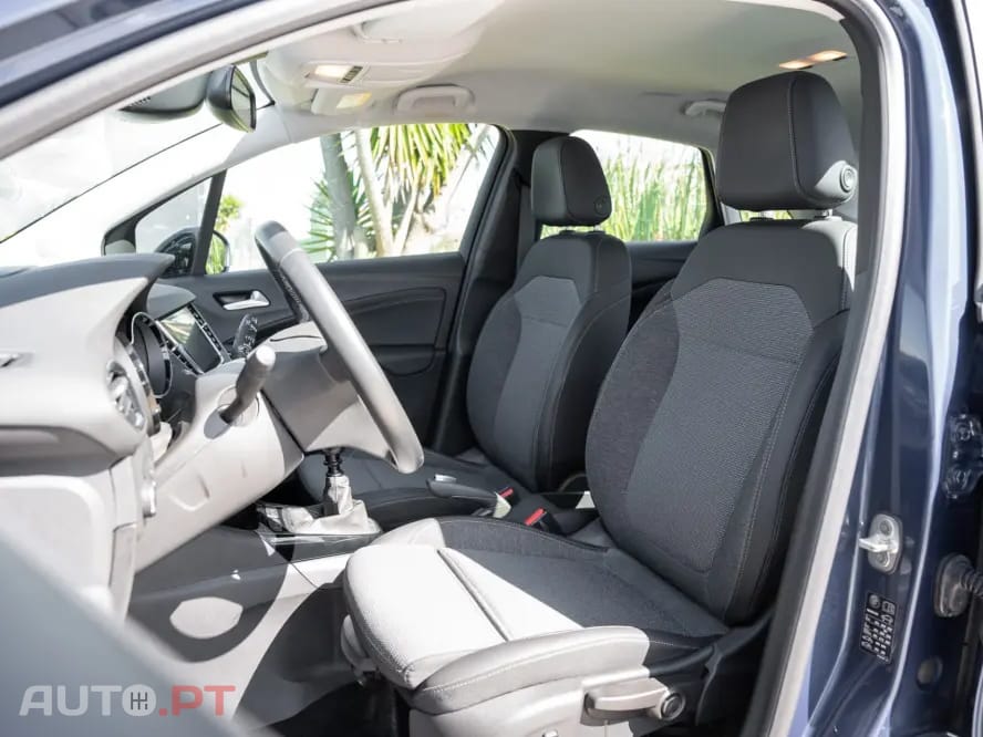 Opel Crossland 1.2 T Elegance