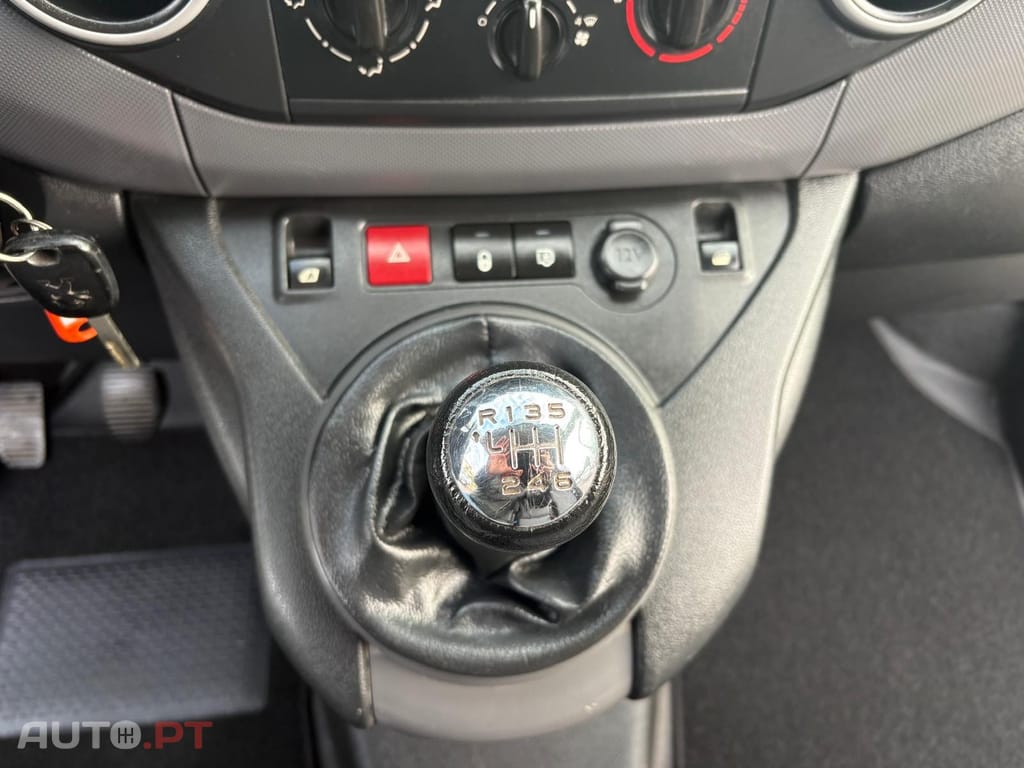 Peugeot Partner 1.6 BlueHDi L1 Premium 3L