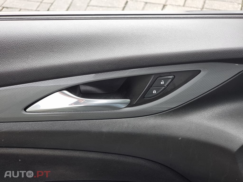 Opel Insignia 1.6 CDTi Business Edition