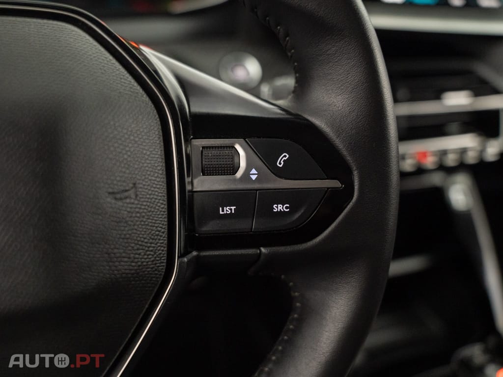 Peugeot E-208 50 kWh Active Pack