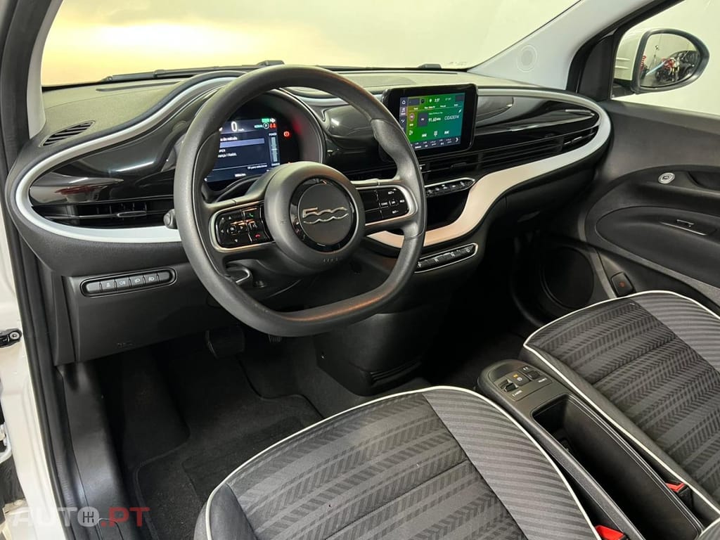 Fiat 500e Elétrico 70kW 95cv Action