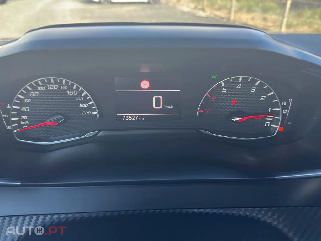 Peugeot 2008 1.2 PureTech Active Pack