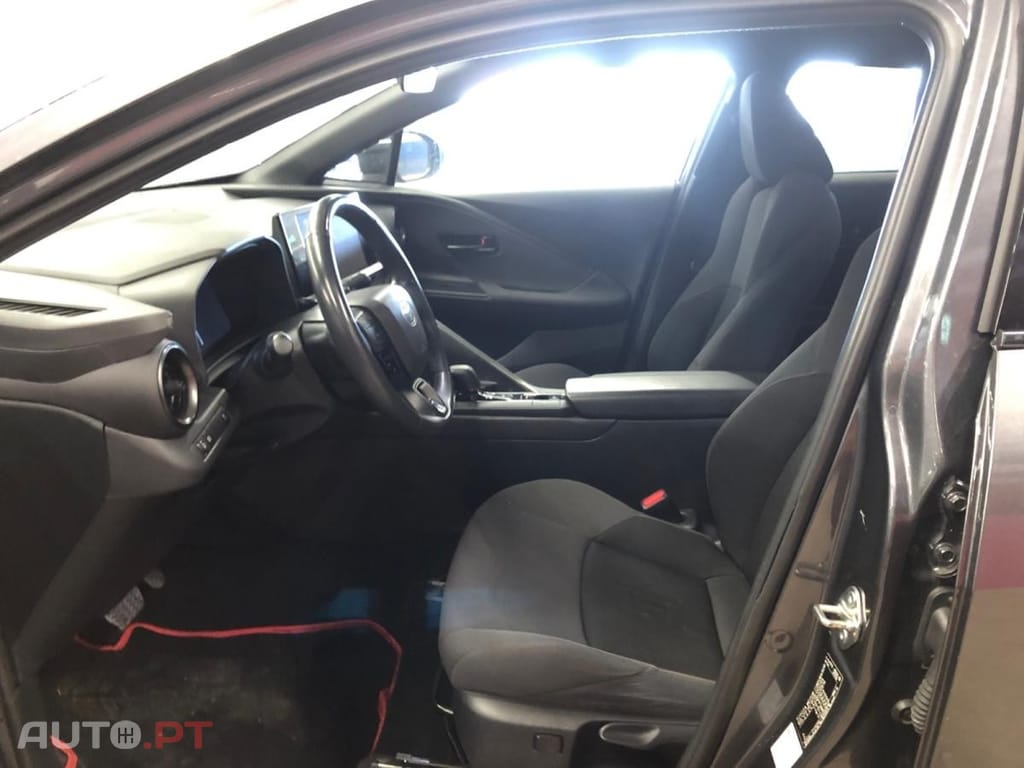 Toyota C-HR 1.8 Hybrid Dynamic