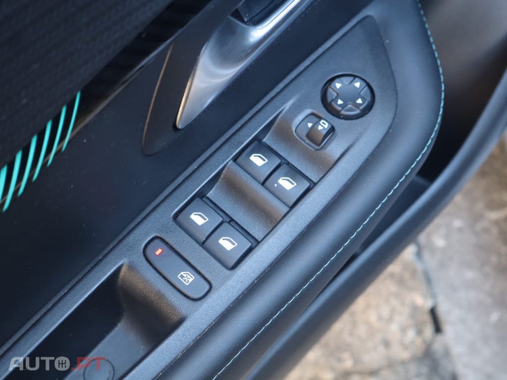 Peugeot E-208 50 kWh Allure
