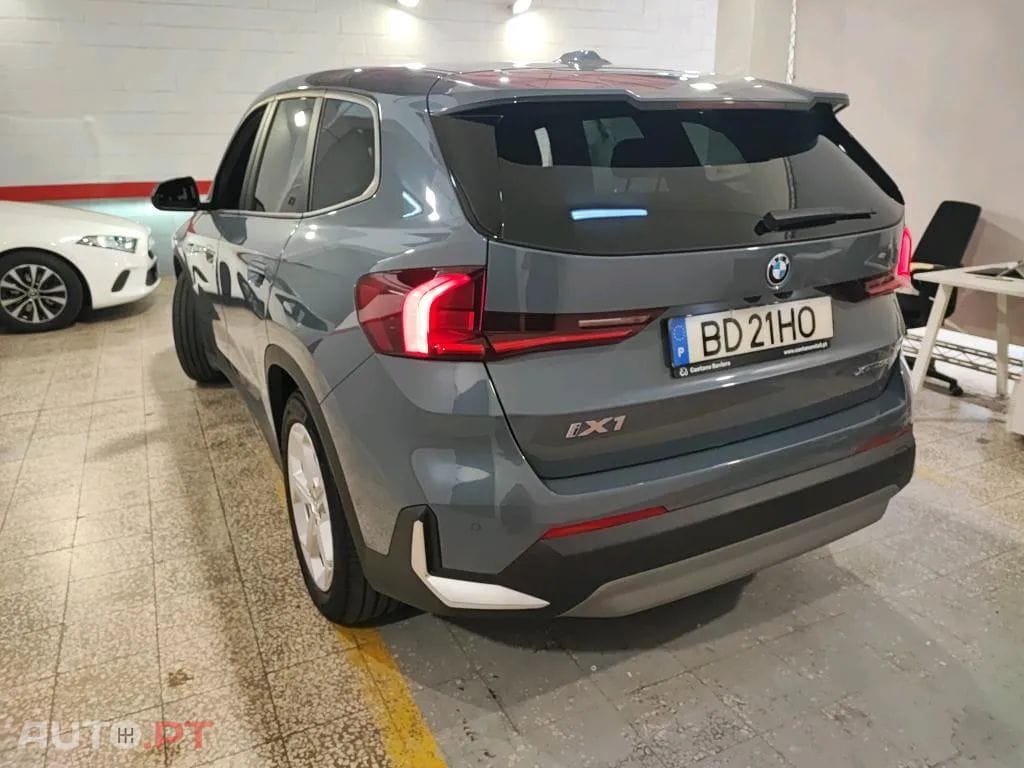 BMW iX1 xDrive30