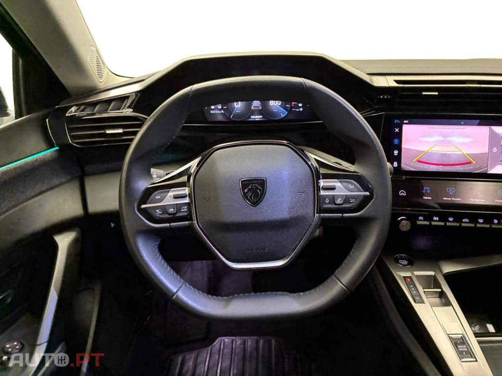 Peugeot 408 1.2 PureTech Allure EAT8