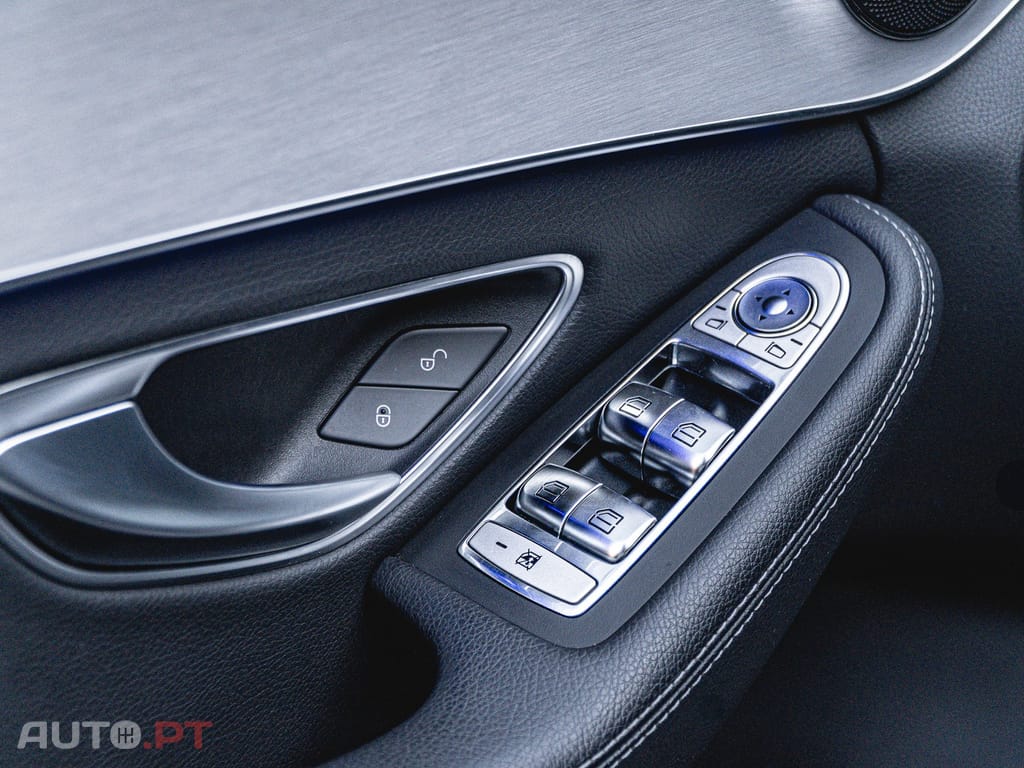 Mercedes-Benz C 300 de AMG Line