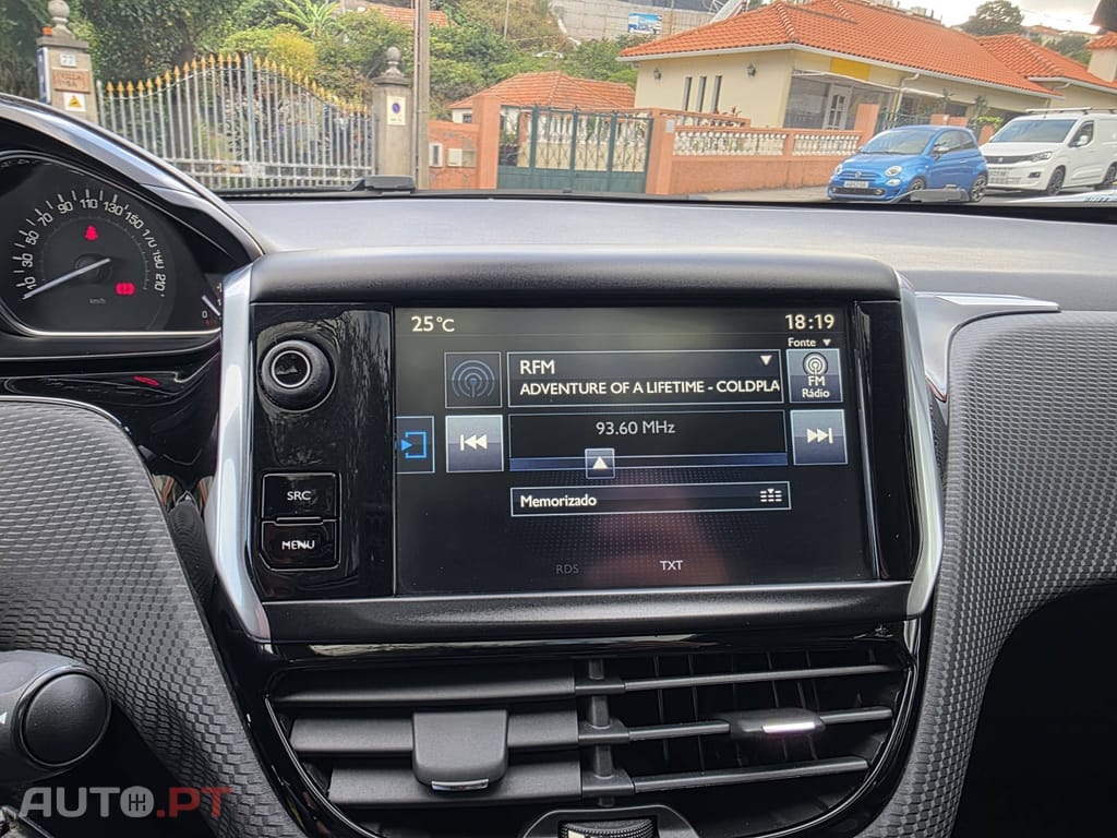 Peugeot 2008 1.6 BlueHDi Allure