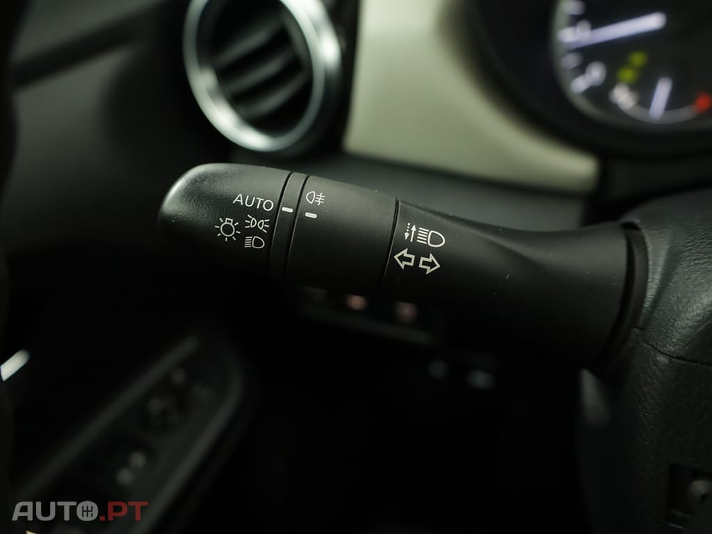 Nissan Micra Micra 1.0 IG-T Acenta