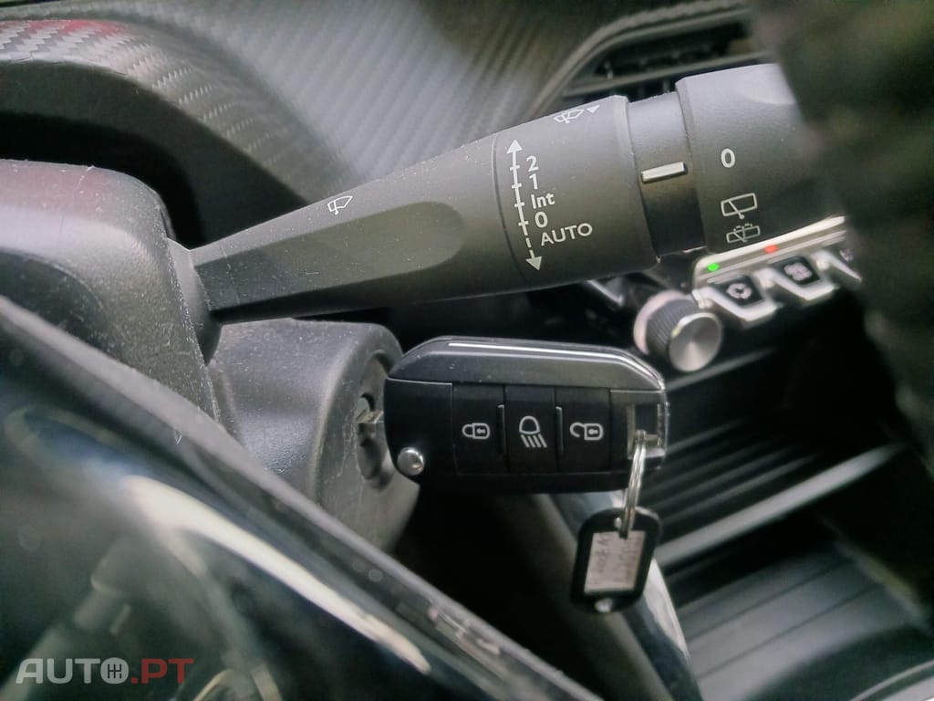 Peugeot 2008 1.2 PureTech Active Pack