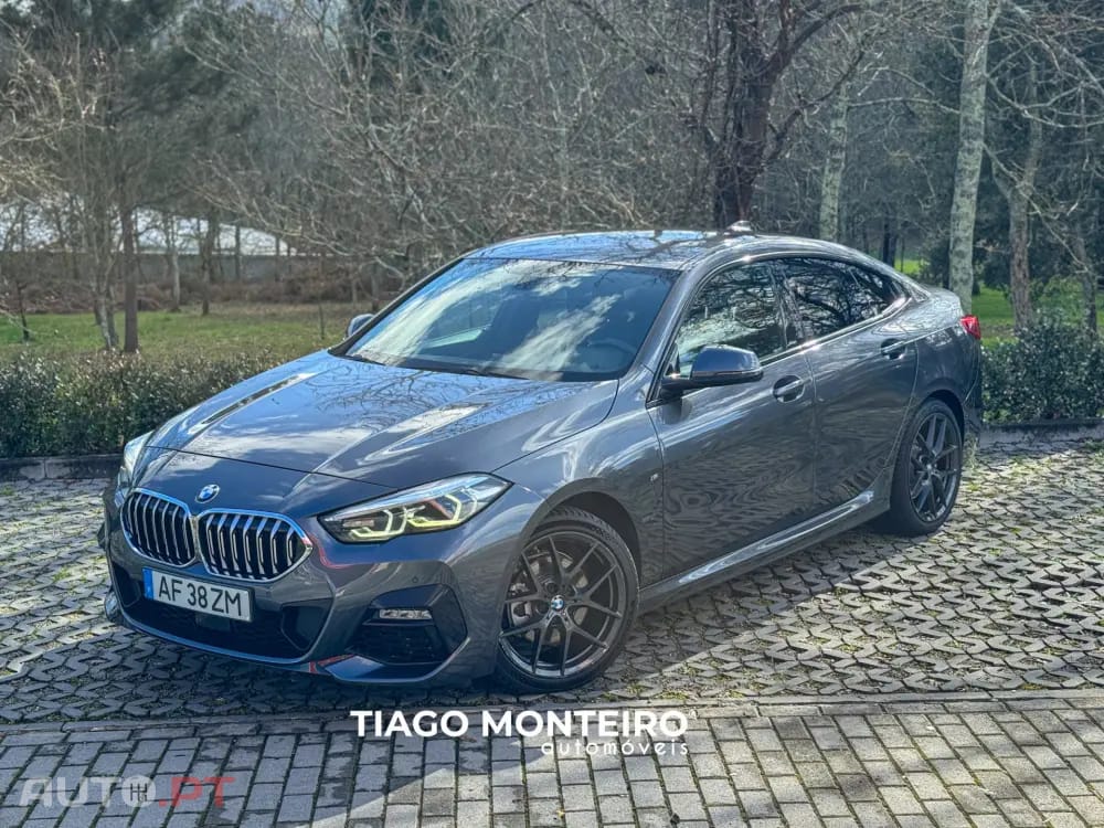 BMW 218 i Pack Desportivo M