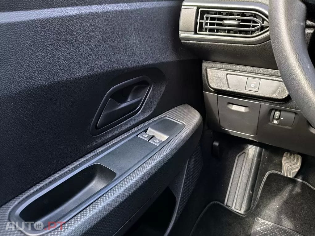 Dacia Sandero 1.0 SCe Essential
