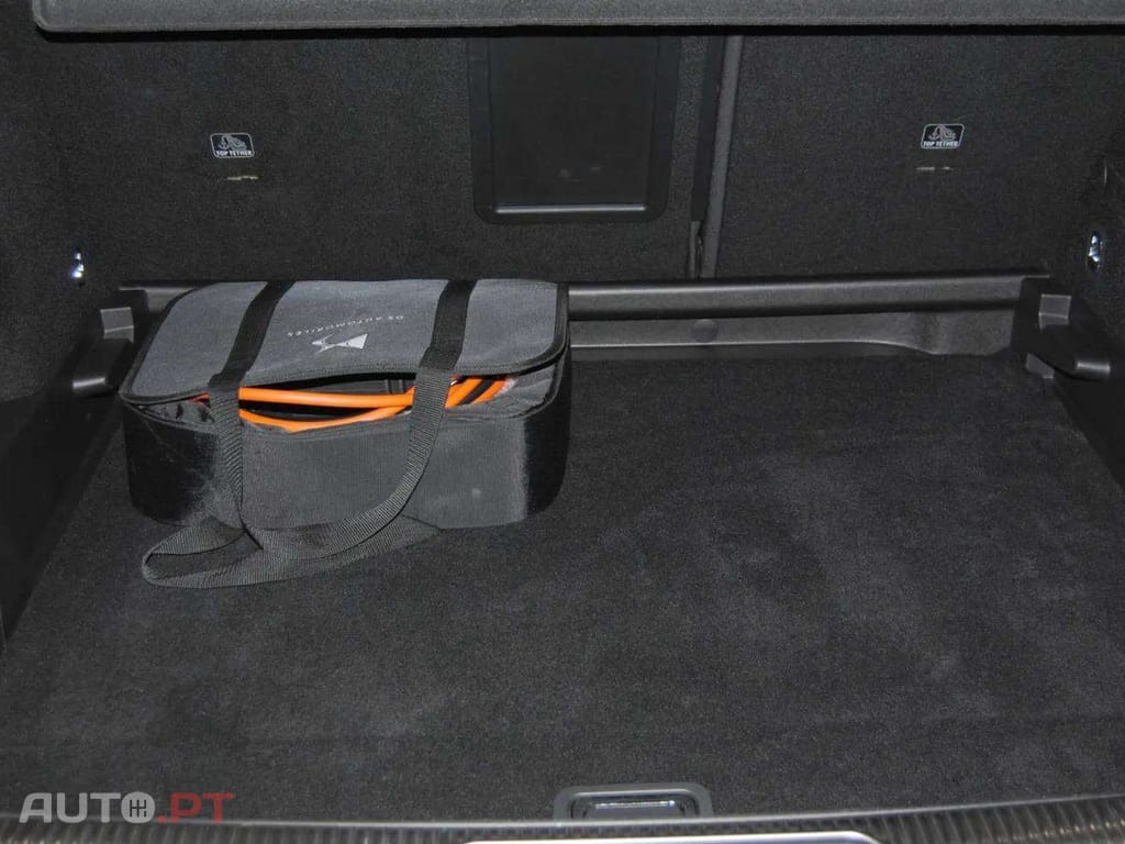 DS DS7 E-Tense Performance Line