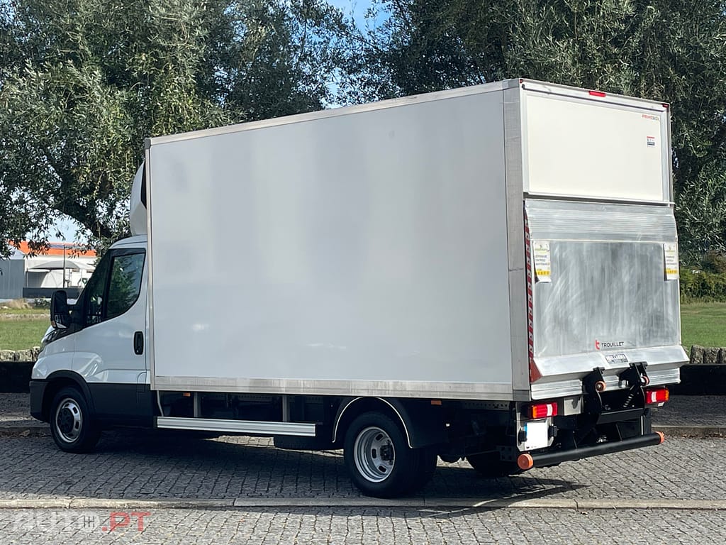 Iveco Daily 3.0D 35C16 Contentor + Plataforma Elevatória