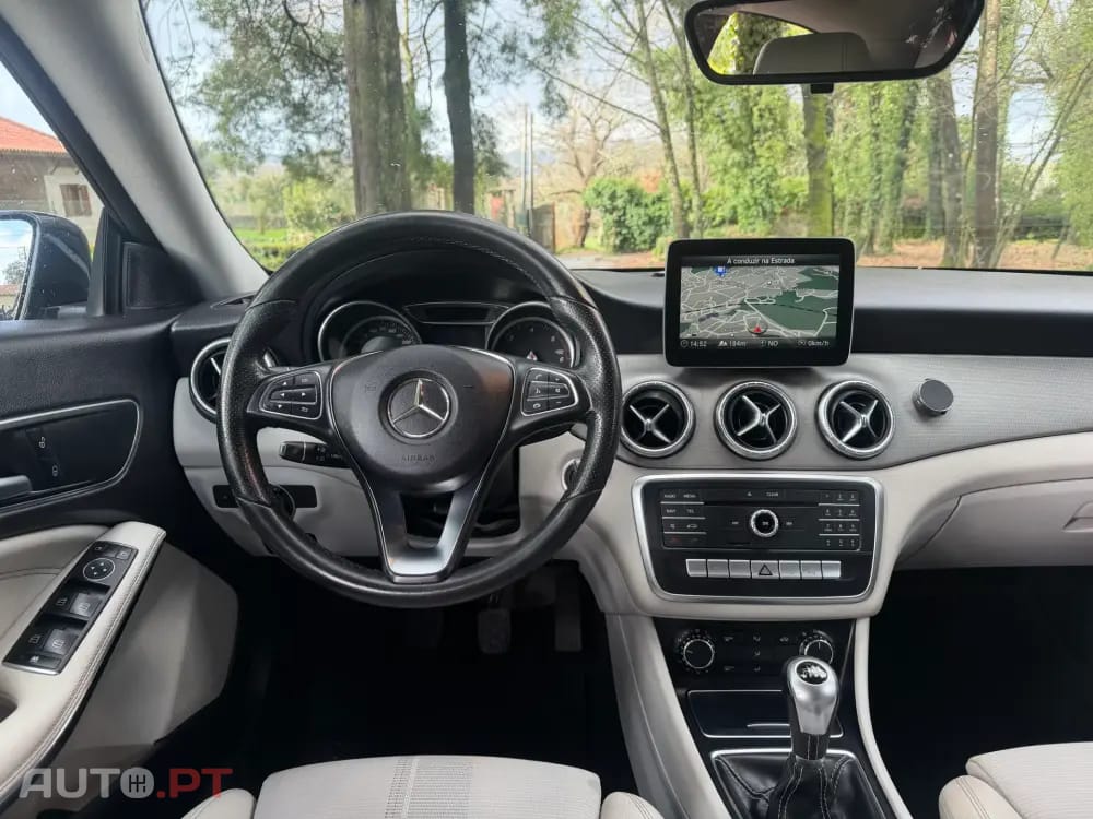 Mercedes-Benz CLA 180 d Shooting Brake Urban