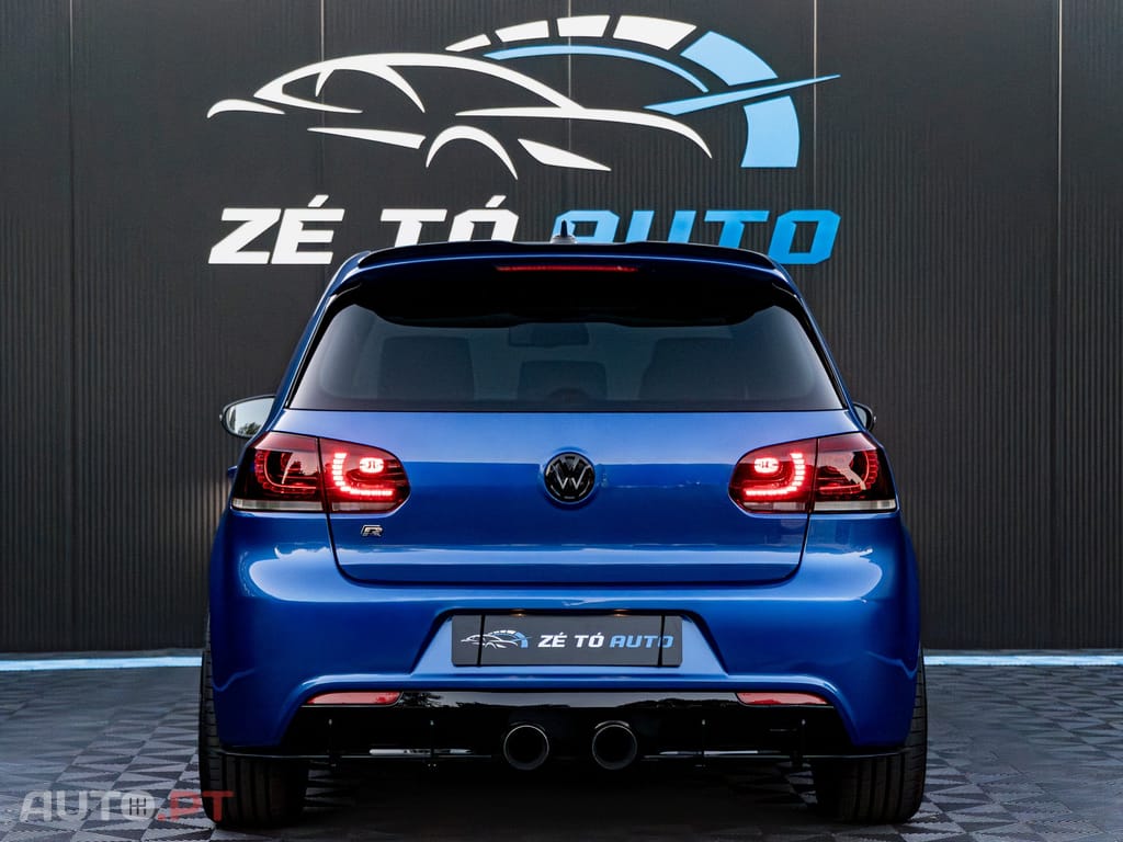 Volkswagen Golf R